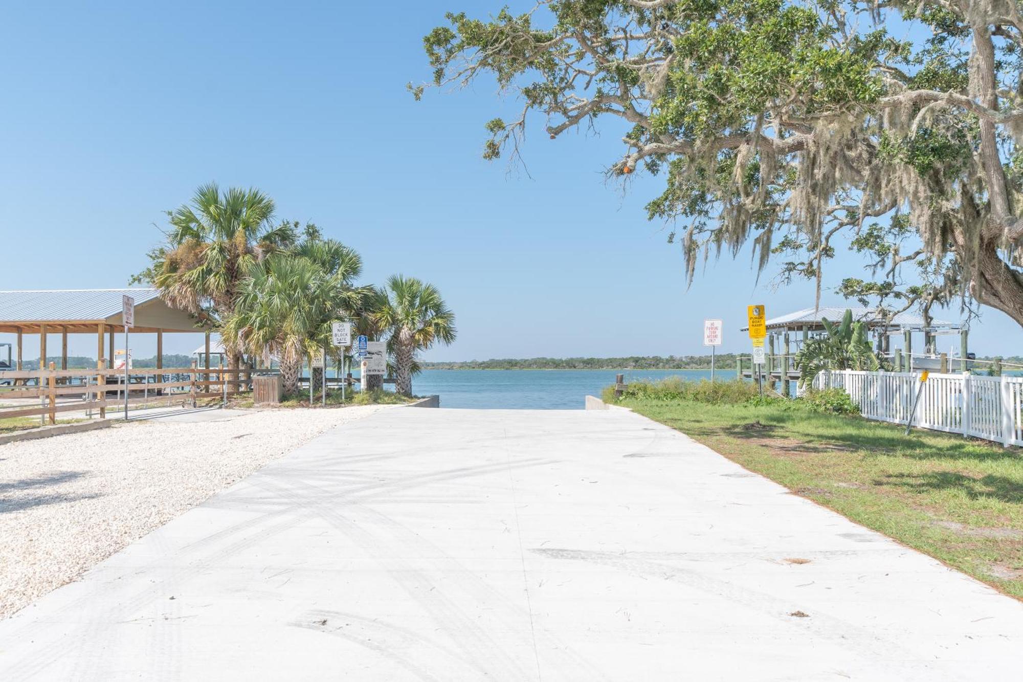 The Salty Anchor-Walk To Beach-Boat Ramp-Dogs Ok セント・オーガスティン エクステリア 写真